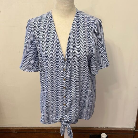 Michael Michael Kors blue white short sleeve button tie front blouse Size M EUC - Picture 1 of 8